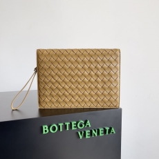 Bottega Veneta Clutch Bags